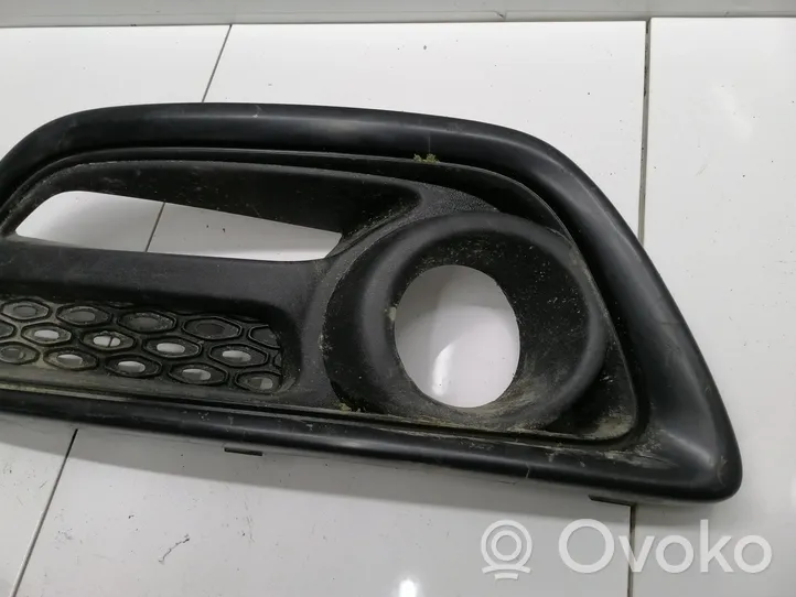 Renault Captur Priešrūkinio žibinto apdaila/ grotelės 620740754R