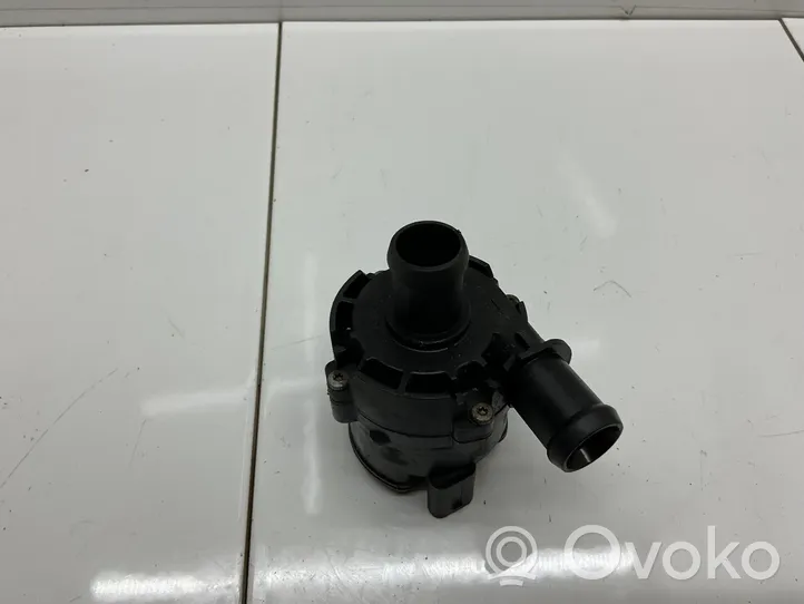 Volkswagen Jetta VI Pompe à eau de liquide de refroidissement 5C0965567