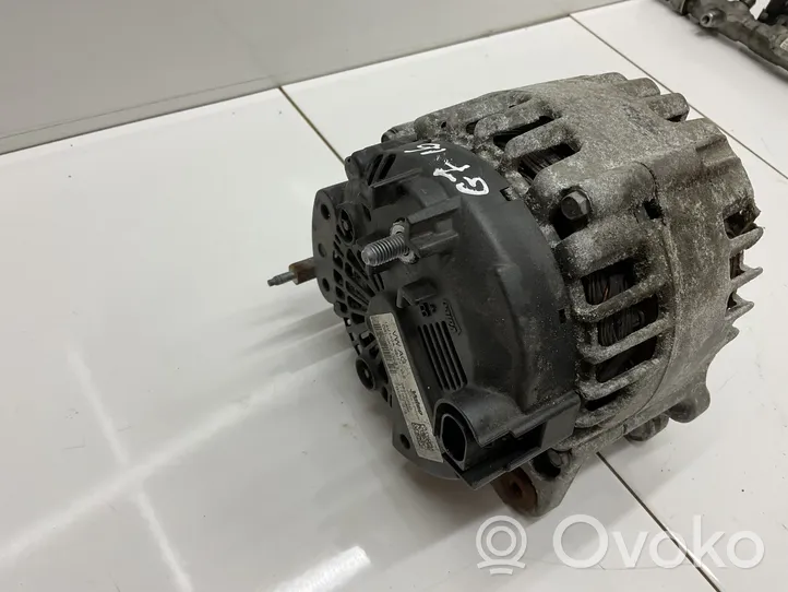 Volkswagen Golf VII Generator/alternator 04L903023L