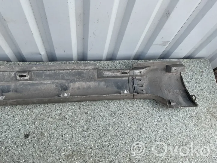 Volkswagen PASSAT B7 Sill 3AA853091C