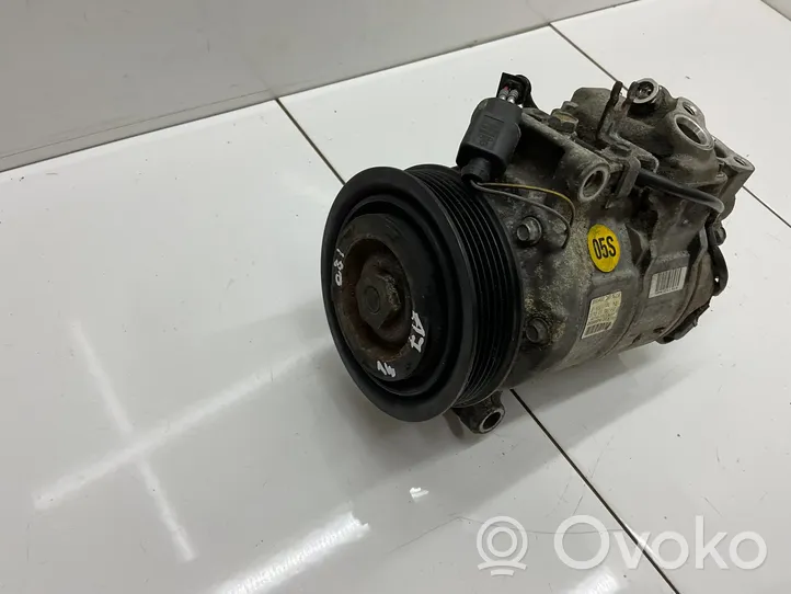 Audi A7 S7 4G Ilmastointilaitteen kompressorin pumppu (A/C) 4G0260805B