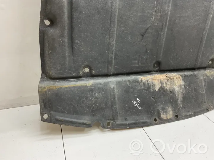 Nissan X-Trail T32 Engine splash shield/under tray 