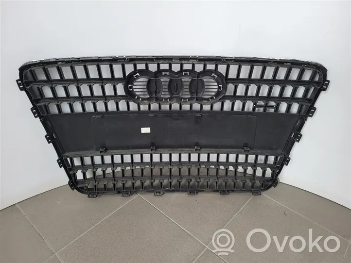 Audi Q7 4L Maskownica / Grill / Atrapa górna chłodnicy 