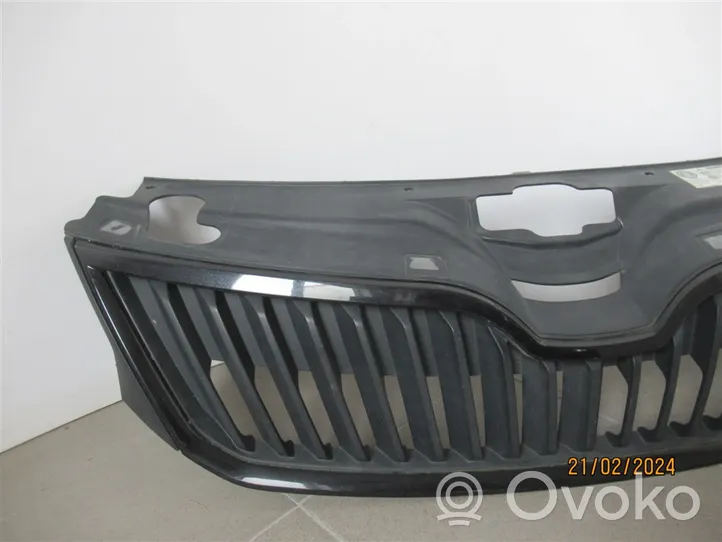 Skoda Rapid (NH) Grille calandre supérieure de pare-chocs avant 5JA853668