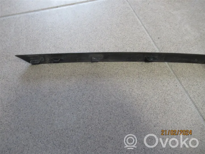 BMW 3 F30 F35 F31 Apdailinė priekinio bamperio juosta 7296373