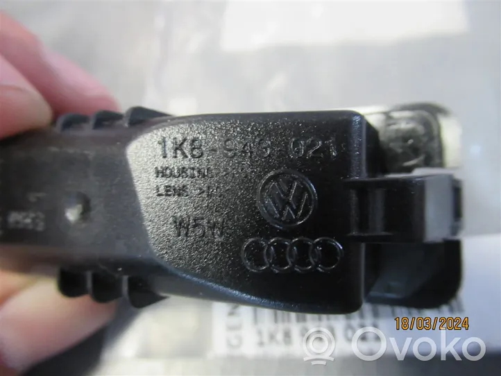 Volkswagen Golf VII Numerio apšvietimas 1K8943021