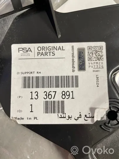 Opel Astra J Support de montage de pare-chocs avant 13367891