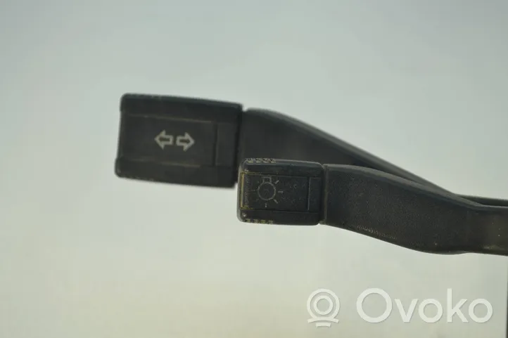 Audi 80 90 B3 Leva/interruttore dell’indicatore di direzione e tergicristallo 893953516