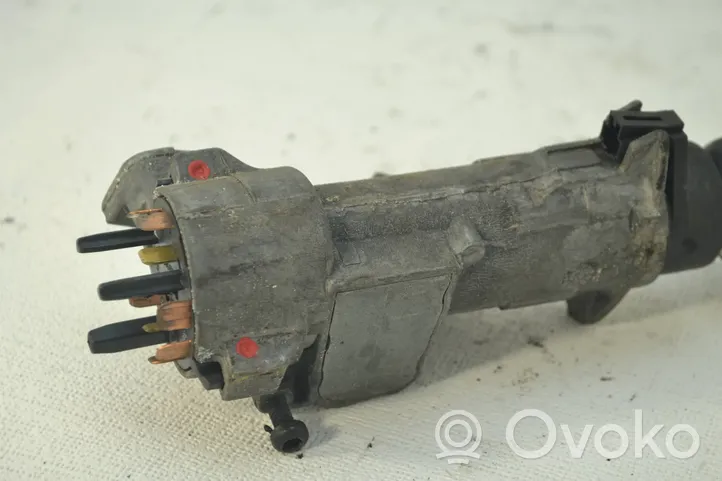 Audi A4 S4 B5 8D Ignition lock 4B0905851C