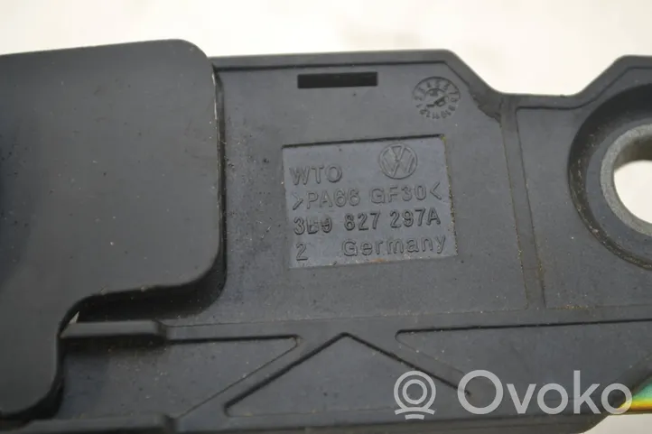 Audi A4 S4 B5 8D Cerradura exterior de la puerta trasera 3B9827297A