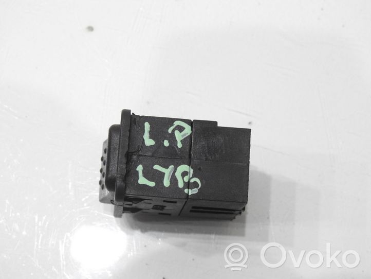 Lancia Lybra Interruptor de luz antiniebla 