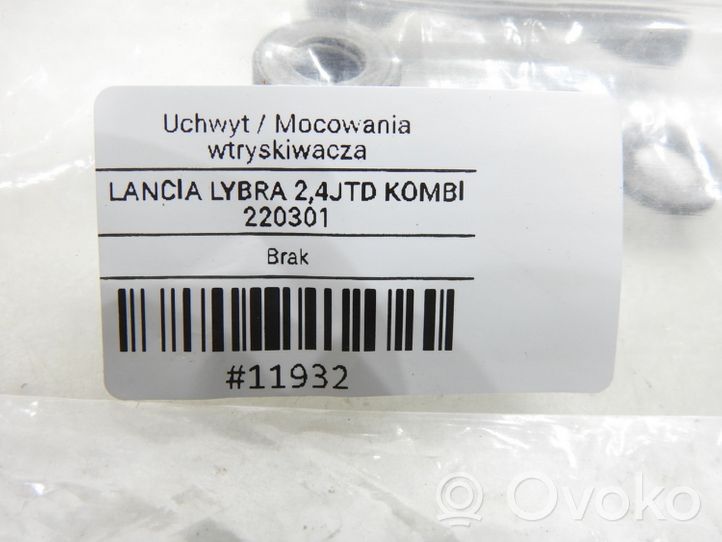 Lancia Lybra Support de pince d'injecteur de carburant 