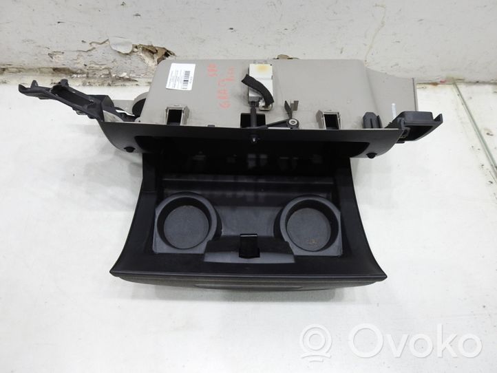 Citroen C4 Grand Picasso Garniture de section de roue de secours 9654110677