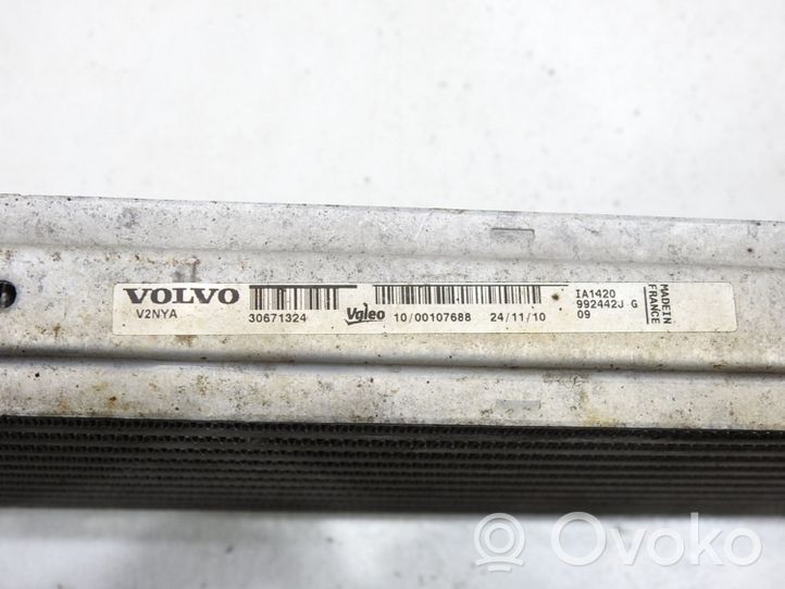 Volvo V70 Radiatore intercooler 30671324