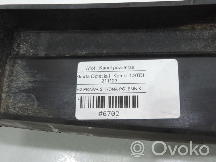 Skoda Octavia Mk2 (1Z) Pannello di supporto del radiatore (usato) 1Z0121285
