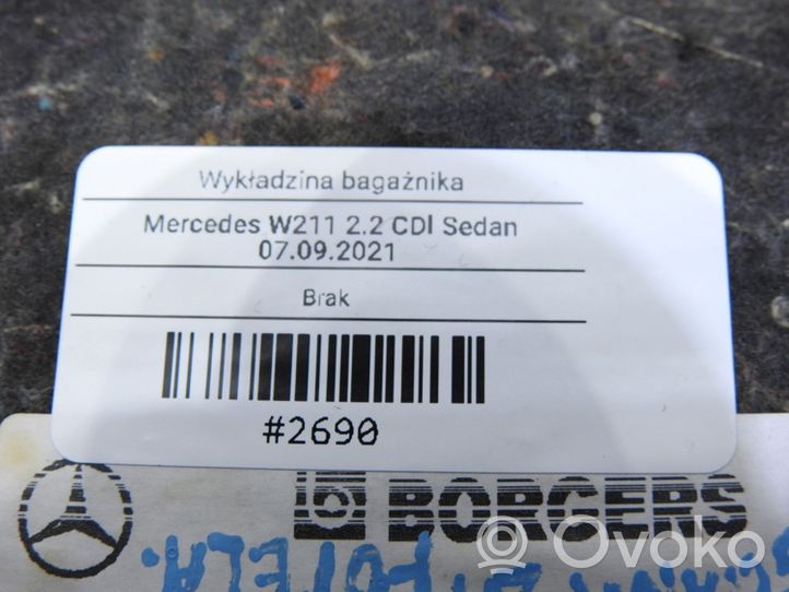 Mercedes-Benz E W211 Tappetino di rivestimento del bagagliaio/baule A2116921391