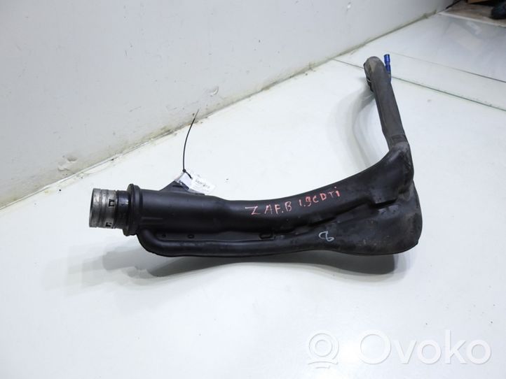 Opel Zafira B Tuyau de remplissage de réservoir de carburant 13159945