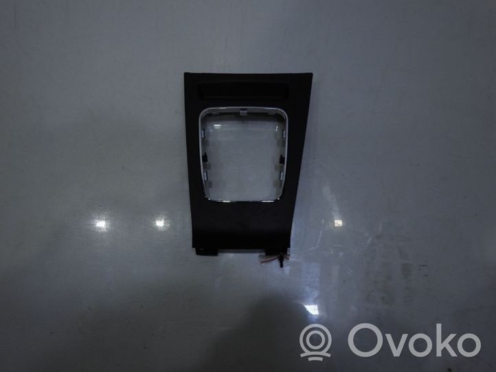 Opel Zafira B Rivestimento in plastica cornice della leva del cambio 13162583