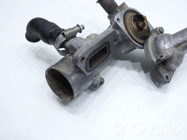 Opel Vectra C Boîtier de thermostat 