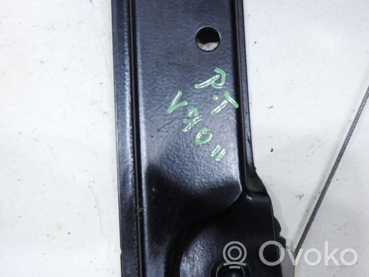 Volvo V70 Rear window lifting mechanism without motor 