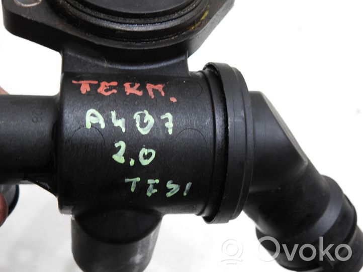 Audi A4 S4 B7 8E 8H Alloggiamento termostato 