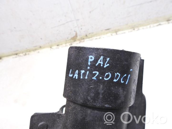 Renault Latitude (L70) Staffa/supporto di montaggio del filtro carburante 8200788396