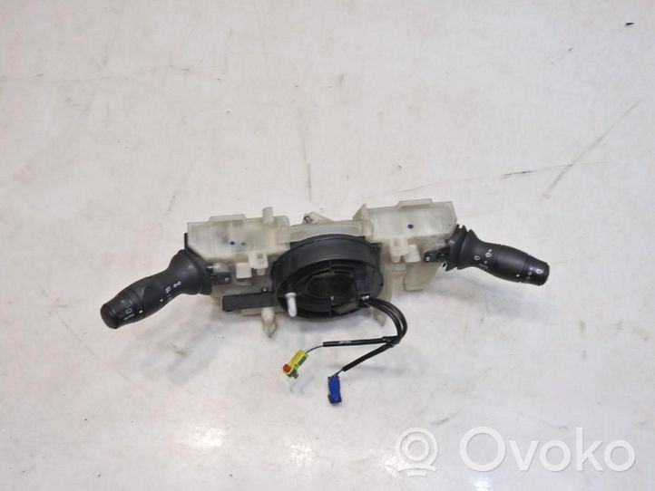 Renault Latitude (L70) Leva/interruttore dell’indicatore di direzione e tergicristallo 255670009R