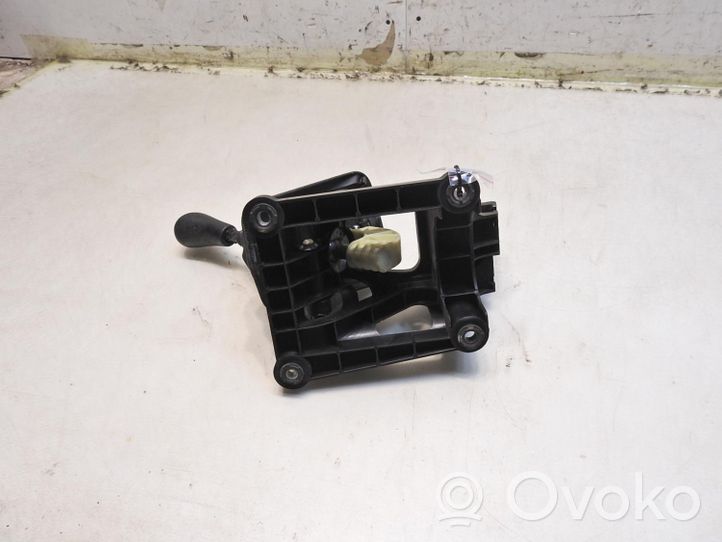 Nissan NV200 Selector/cambiador de marcha en la caja de cambios 111191922