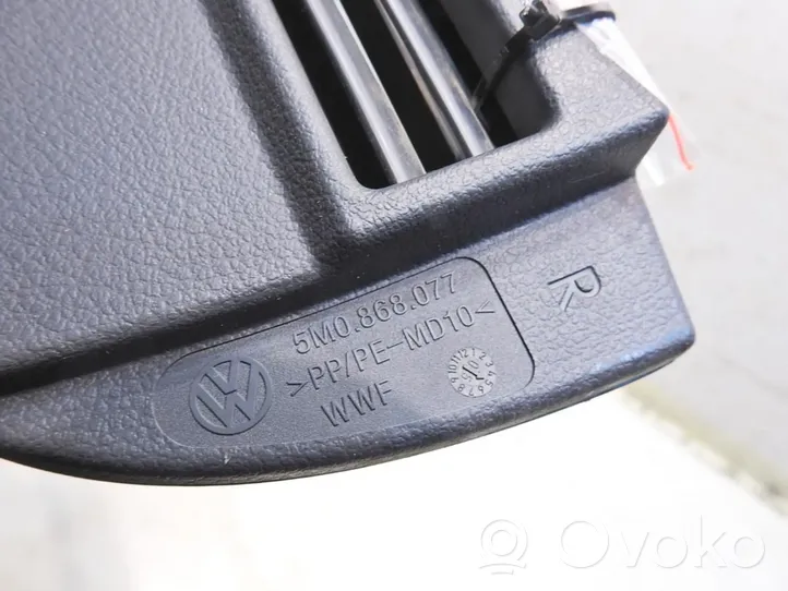 Volkswagen Golf Plus Podłoga bagażnika 5M0868077