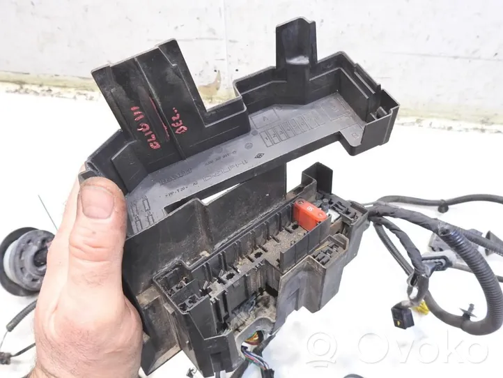 Renault Clio III Faisceau de câblage pour moteur 403885325R