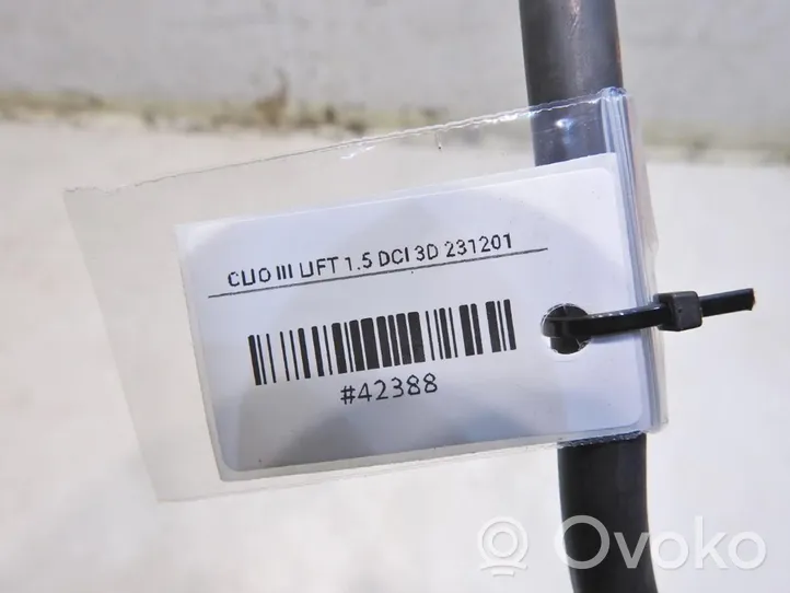 Renault Clio III Tuyau d'alimentation conduite de carburant 