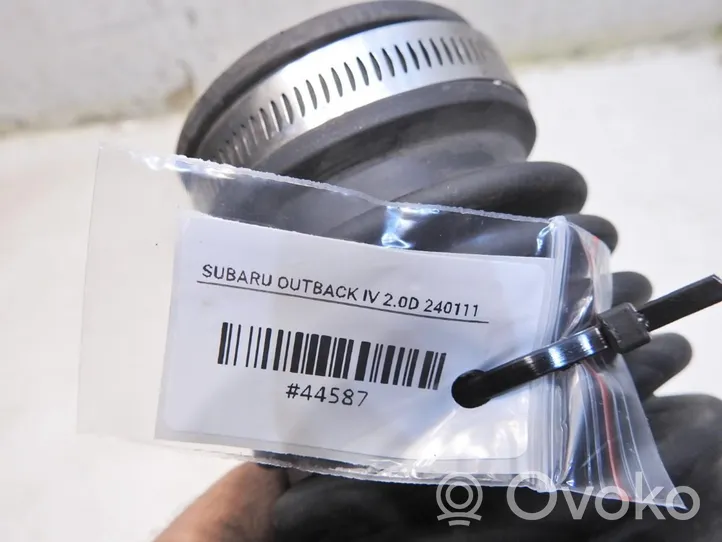 Subaru Outback Tube d'admission d'air A13AJ00