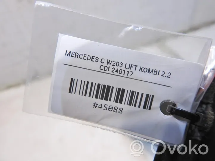 Mercedes-Benz C AMG W203 Wygłuszanie przedniej części pojazdu 