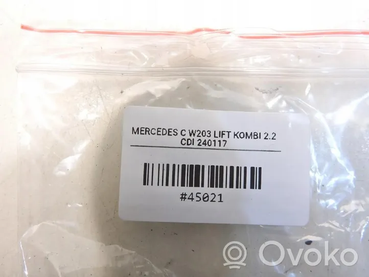 Mercedes-Benz C AMG W203 Kiinnityskoukku/-silmukka A2038680148