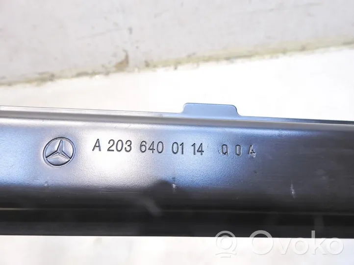 Mercedes-Benz C AMG W203 Muu vararenkaan verhoilun elementti A2036400114