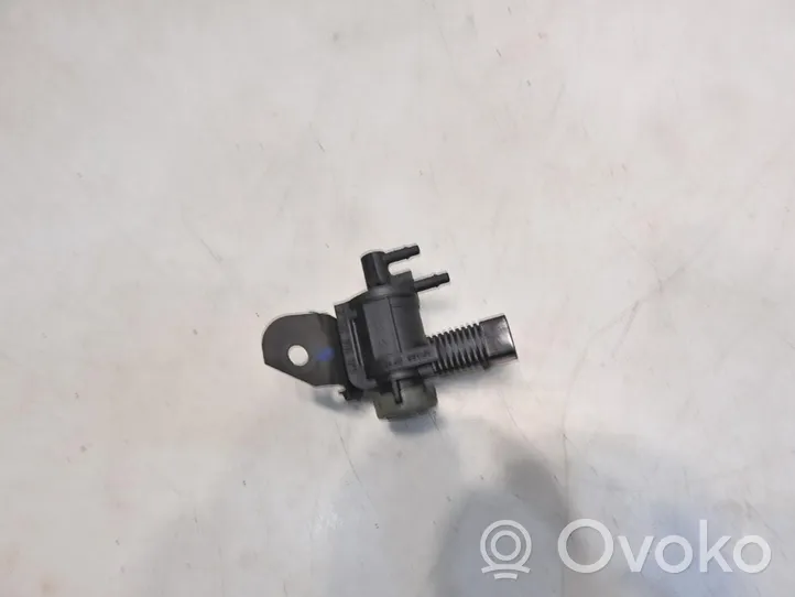 Volkswagen Eos Valve vacuum 1J0906283C