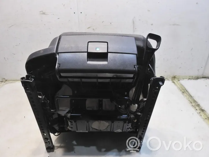 Audi A3 S3 8P Priekinė keleivio sėdynė 
