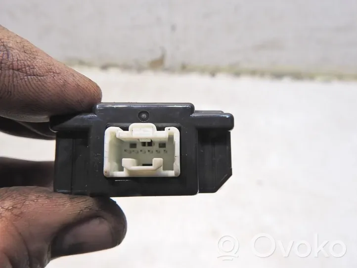 Subaru Legacy Câble adaptateur AUX 