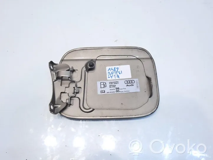 Audi A4 S4 B7 8E 8H Bouchon, volet de trappe de réservoir à carburant 8E0010184Q