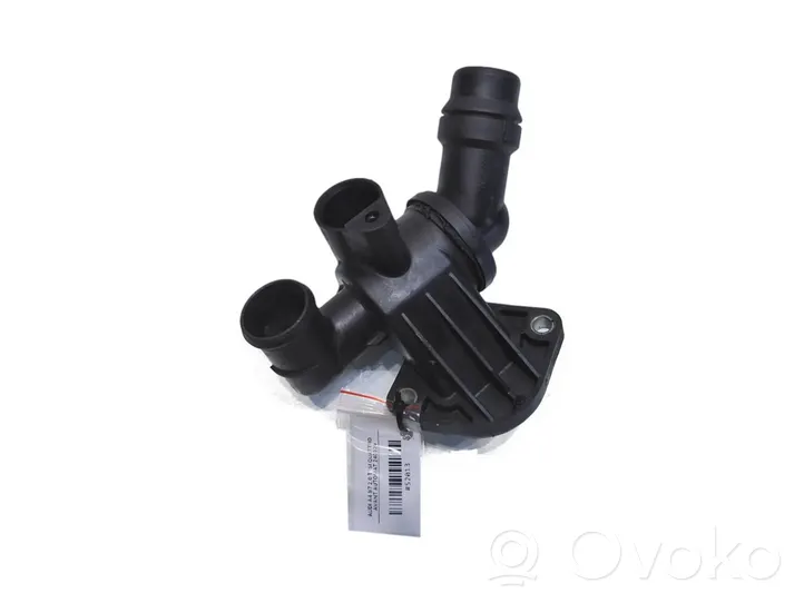 Audi A4 S4 B7 8E 8H Alloggiamento termostato 06D121111G