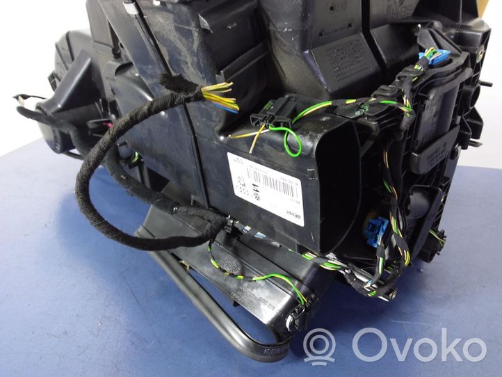 Volkswagen Polo IV 9N3 Interior heater climate box assembly 6Q1820003NG