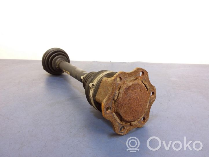 Audi A4 S4 B8 8K Etuvetoakseli 8K0407271P