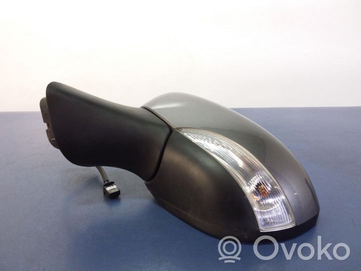 Renault Clio I Specchietto retrovisore elettrico portiera anteriore 963025724R