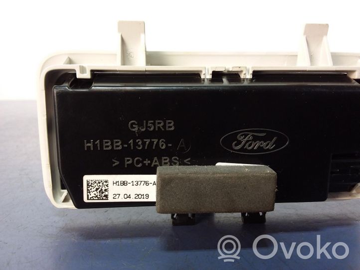 Ford Fiesta Éclairage de coffre H1BB-13776-AB