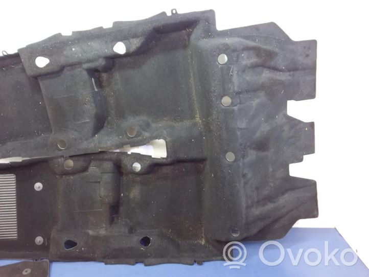 Ford Mondeo MK IV Rivestimento pavimento anteriore 