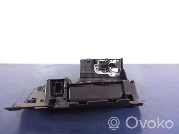 Volkswagen Touran II Glove box 1T1858365J