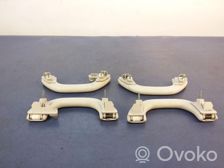 Volkswagen PASSAT B6 Front interior roof grab handle 