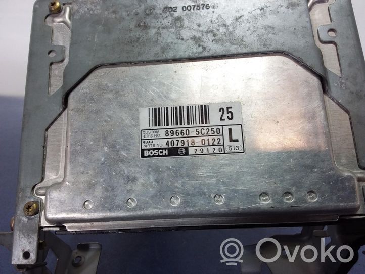 Toyota Yaris Verso Komputer / Sterownik ECU silnika 89666-52210