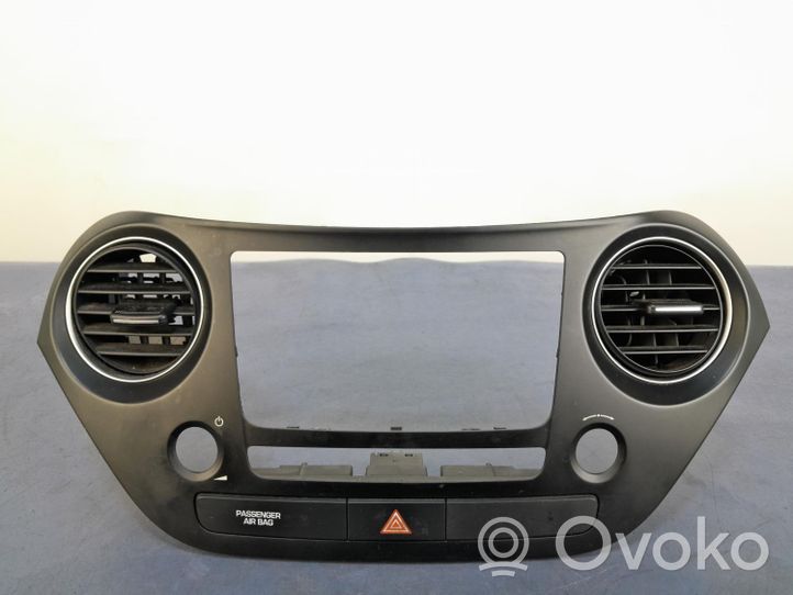 Hyundai i10 Garniture, panneau de grille d'aération latérale 84740-B4000