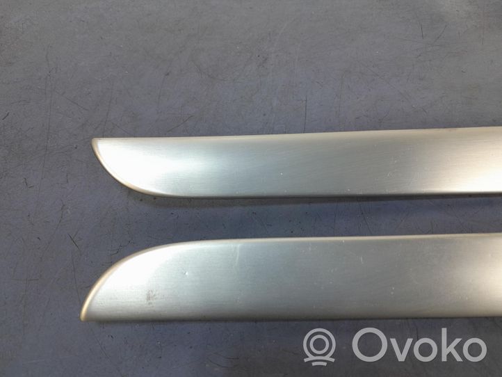 Audi A4 S4 B7 8E 8H Rivestimento posteriore minigonna laterale 8E0867410